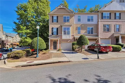 1800 Oakbrook Ln NW #8, Kennesaw, GA 30152