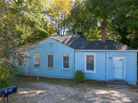 418 N Marietta Pkwy NE, Marietta, GA 30060