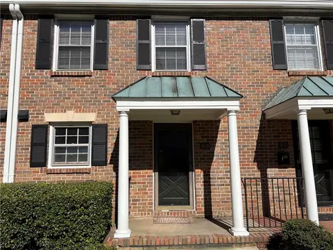 6700 Roswell Rd #16D, Sandy Springs, GA 30328