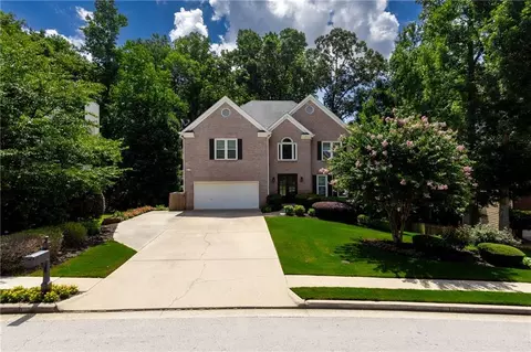 1807 Richmond Hill Dr, Lawrenceville, GA 30043