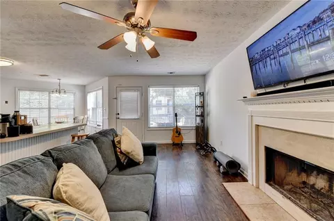 Living - 840 Ahearn Ct, Suwanee, GA 30024 photo 6 of 7