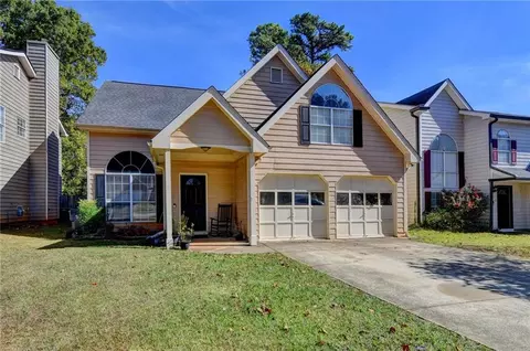 Exterior - 840 Ahearn Ct, Suwanee, GA 30024 photo 4 of 11