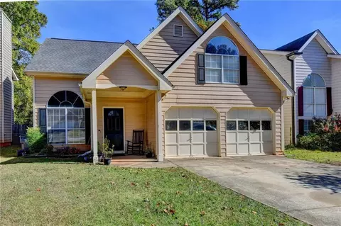 Exterior - 840 Ahearn Ct, Suwanee, GA 30024 photo 3 of 11
