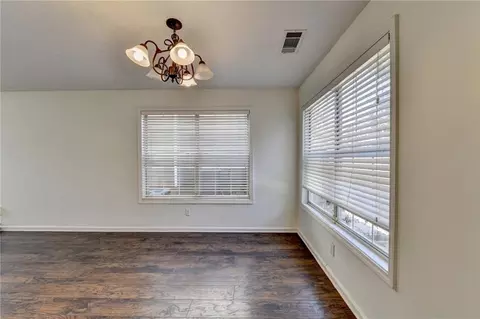 Living - 840 Ahearn Ct, Suwanee, GA 30024 photo 5 of 7
