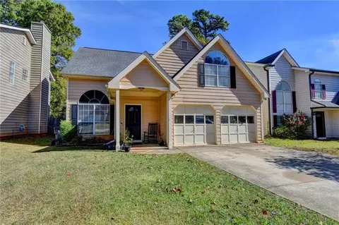 Exterior - 840 Ahearn Ct, Suwanee, GA 30024 photo 2 of 11