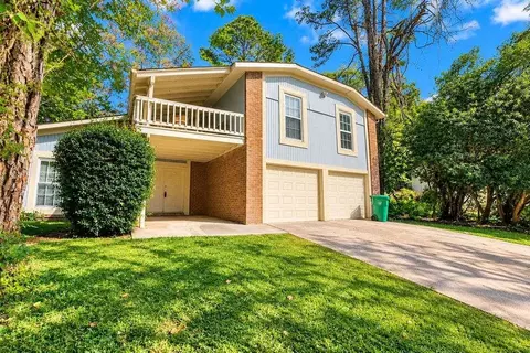 5784 Albans Cir, Lithonia, GA 30058