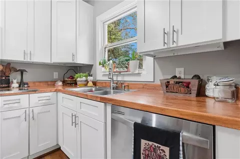 Kitchen - 225 Bellview St, Winder, GA 30680 photo 5 of 5