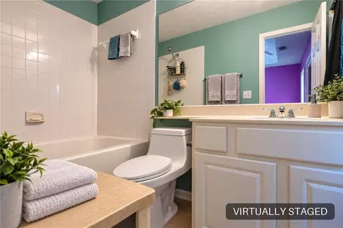 Bath - 4135 Spring Cove Dr, Duluth, GA 30097 photo 2 of 6