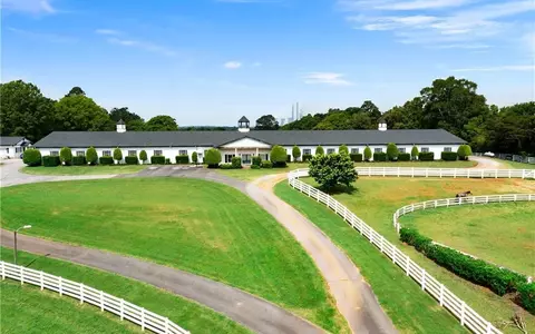 700 Brown Farm Rd SW, Cartersville, GA 30120