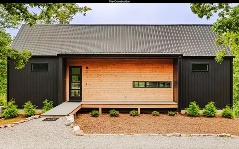 6 Brannon Ridge Rd # A, Young Harris, GA 30582