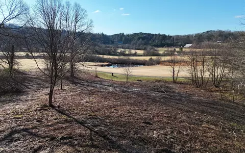 203 Owen Gln, Blairsville, GA 30512