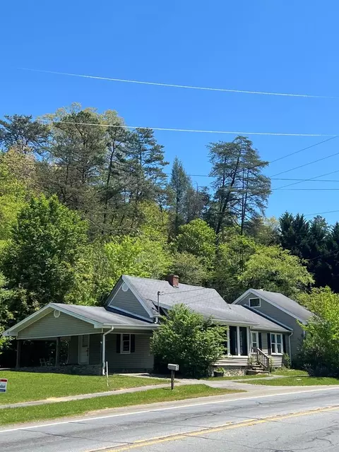 8601 Lakewood Hwy, Mineral Bluff, GA 30559