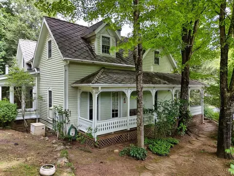 2350 Dial Rd, Blue Ridge, GA 30513