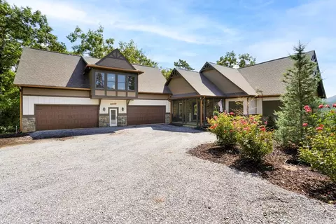 205 Hightower Ridge Dr, Hiawassee, GA 30546