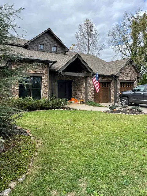 330 E Second St, Blue Ridge, GA 30513