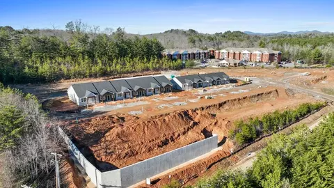 Unit 14 Grove Loop, Blue Ridge, GA 30513