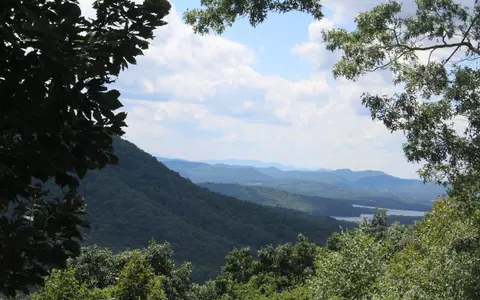 131 Shiloh Rdg, Hayesville, NC 28904