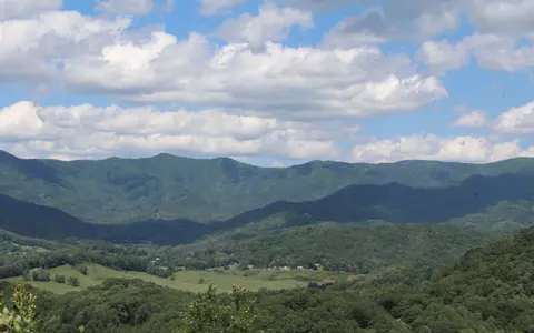 135 Shiloh Rdg, Hayesville, NC 28904