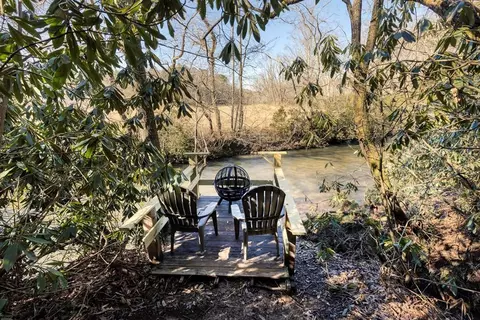 586 Newport Rd, Blue Ridge, GA 30513