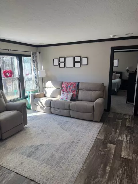 Living - 35 Bergan Moore Rd, Murphy, NC 28906 photo 2 of 3