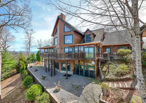 594 Brasstown View Rd, Murphy, NC 28906