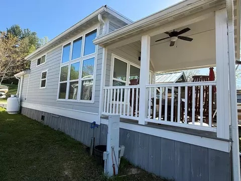 Exterior - 8 Mountain Meadows Dr, Morganton, GA 30560 photo 5 of 31