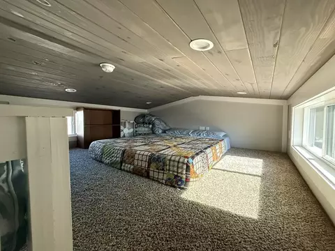 Bedroom - 8 Mountain Meadows Dr, Morganton, GA 30560 photo 1 of 1
