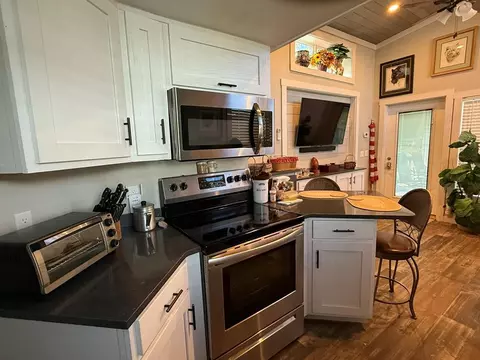 Kitchen - 8 Mountain Meadows Dr, Morganton, GA 30560 photo 4 of 7