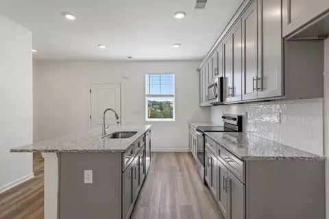 Kitchen - Unit 31 Grove Loop, Blue Ridge, GA 30513 photo 12 of 18