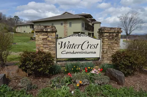 1647 H Lakeview Dr # -8, Young Harris, GA 30582