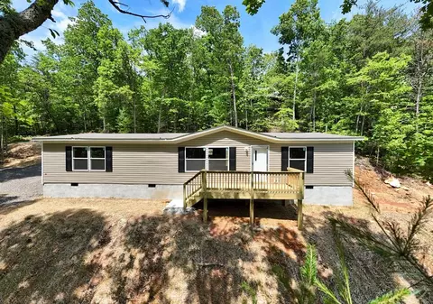 64 Town View Cir, Blairsville, GA 30512