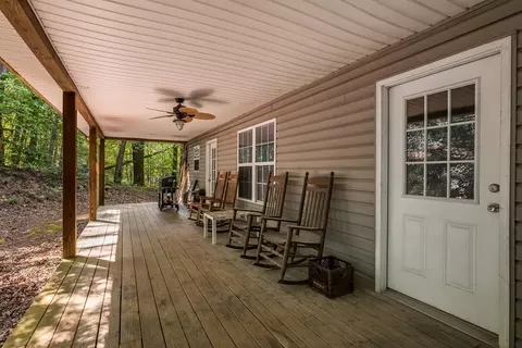 191 Barker Ln, Morganton, GA 30560