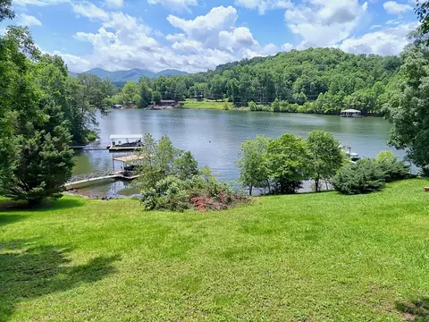 APT 4 Stonecrest Circle, Hiawassee, GA 30546