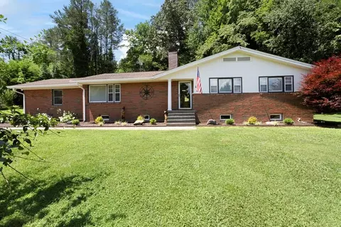 1654 Myers Chapel Rd, Hayesville, NC 28904