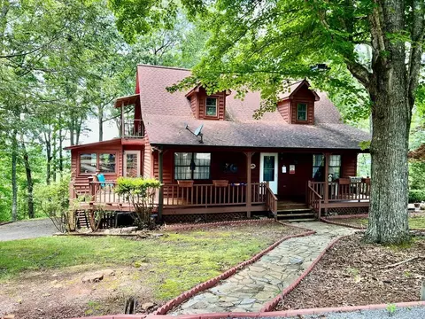 1014 Smokerise Dr, Hayesville, NC 28904