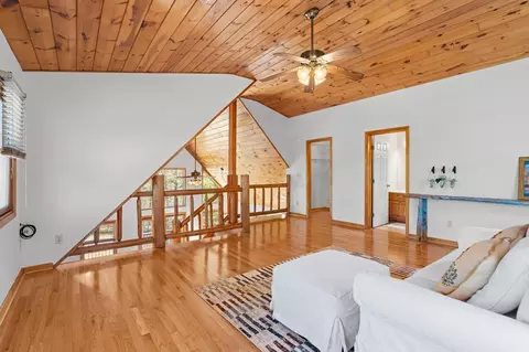 Entry Way - 161 Boulder Mountain Dr, Murphy, NC 28906 photo 5 of 9