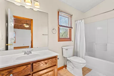 Bath - 161 Boulder Mountain Dr, Murphy, NC 28906 photo 1 of 2