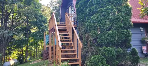 371 Wilderness Lake Dr, Murphy, NC 28906