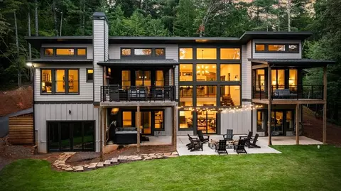 177 Creekside Lndg, Ellijay, GA 30540