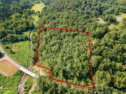 3 11 Ac Cove Rd, Jasper, GA 30143