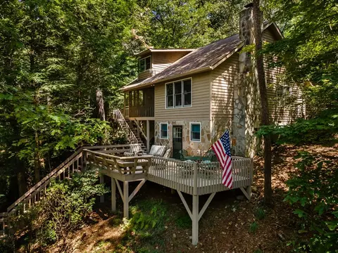 263 Indian Cave Rd, Ellijay, GA 30536