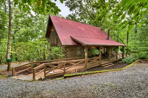 270 Walnut Mountain Rd, Ellijay, GA 30540