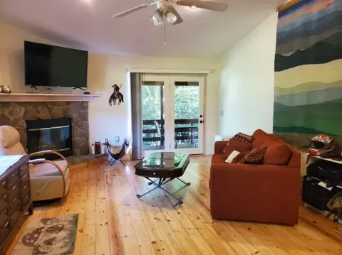 Living - 83 Boxborough Dr, Blairsville, GA 30512 photo 1 of 1