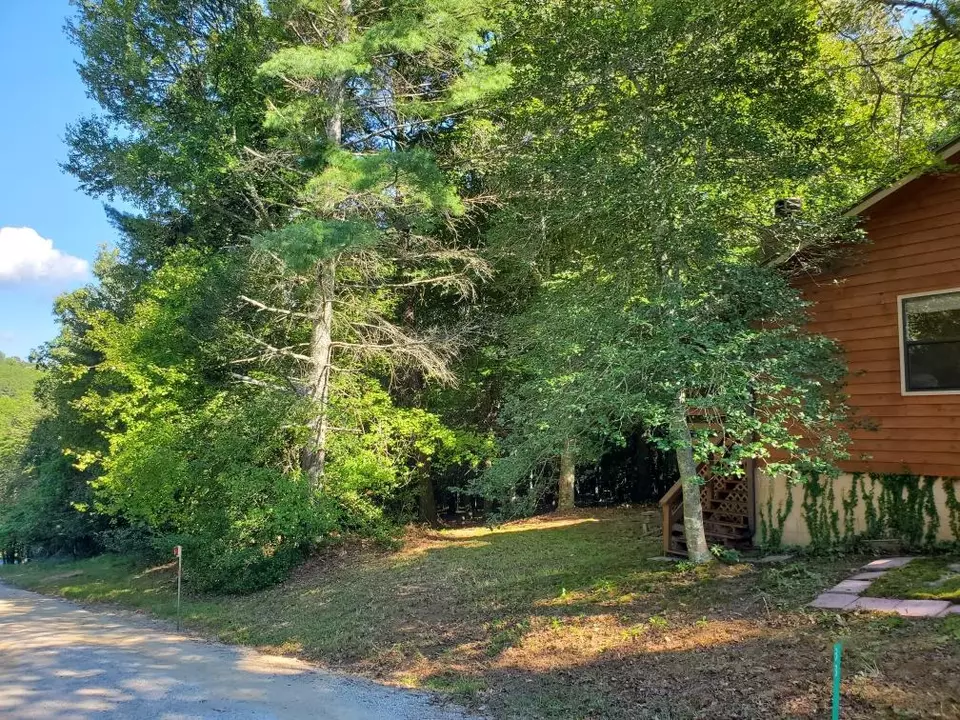 Exterior - 83 Boxborough Dr, Blairsville, GA 30512 photo 17 of 18