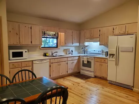 Kitchen - 83 Boxborough Dr, Blairsville, GA 30512 photo 1 of 2