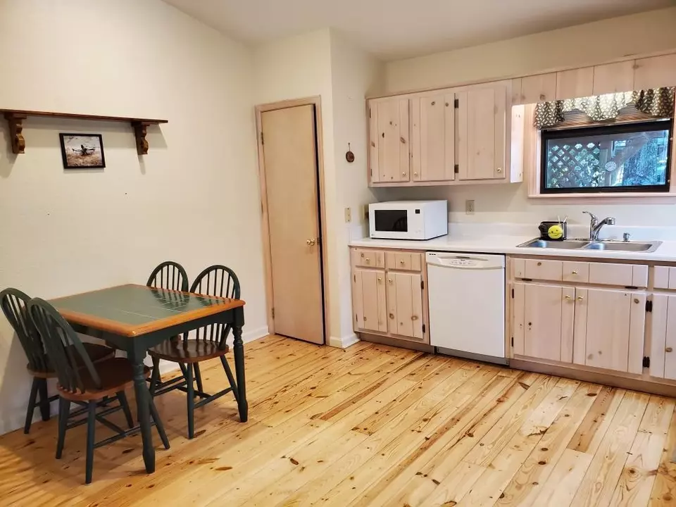 Kitchen - 83 Boxborough Dr, Blairsville, GA 30512 photo 2 of 2
