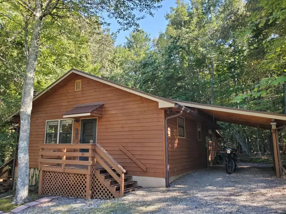 Exterior - 83 Boxborough Dr, Blairsville, GA 30512 photo 5 of 18
