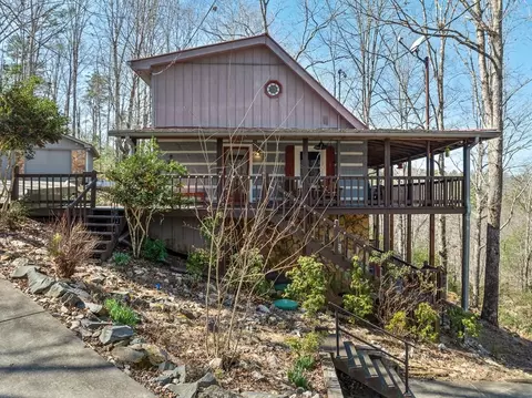 193 Alm Ln, Ellijay, GA 30540