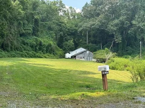 81 Doxol St, Blue Ridge, GA 30513