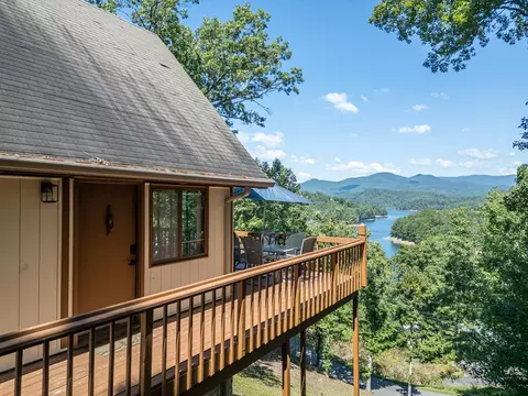 Exterior - 125 Ridgewood Dr, Murphy, NC 28906 photo 2 of 12